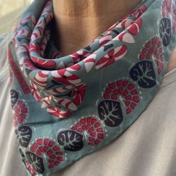 Silk scarf - Kaki Idole