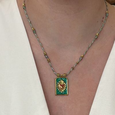 Scapular necklace