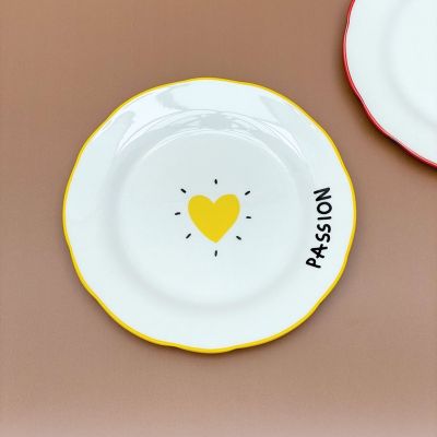 Set of 4 dessert plates with heart message
