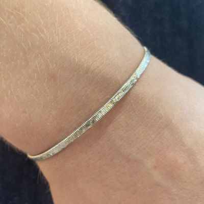 Hammered bangle