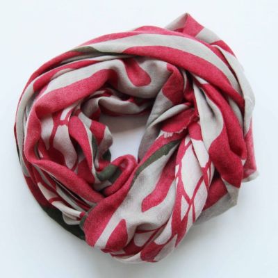 Very soft and fine 100% wool scarf, 70cmx180cm