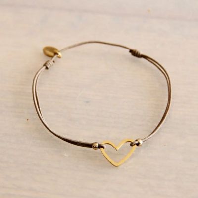 Elastic heart bracelet