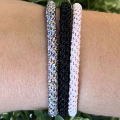 Composition of KKNEKKI scrunchies in bracelets