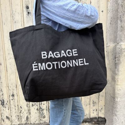 Félicie Aussi - Emotional Luggageie